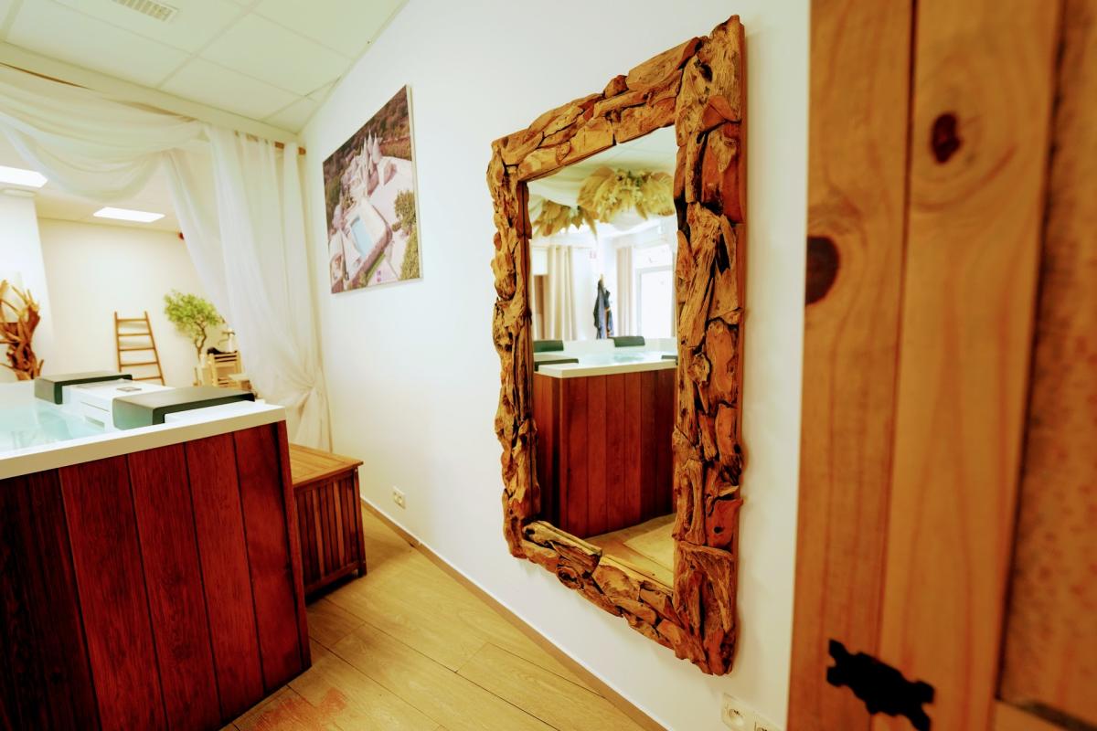 Suite Romantic exécutive avec Jacuzzi privé + Accès au SPA privatif - image 12
