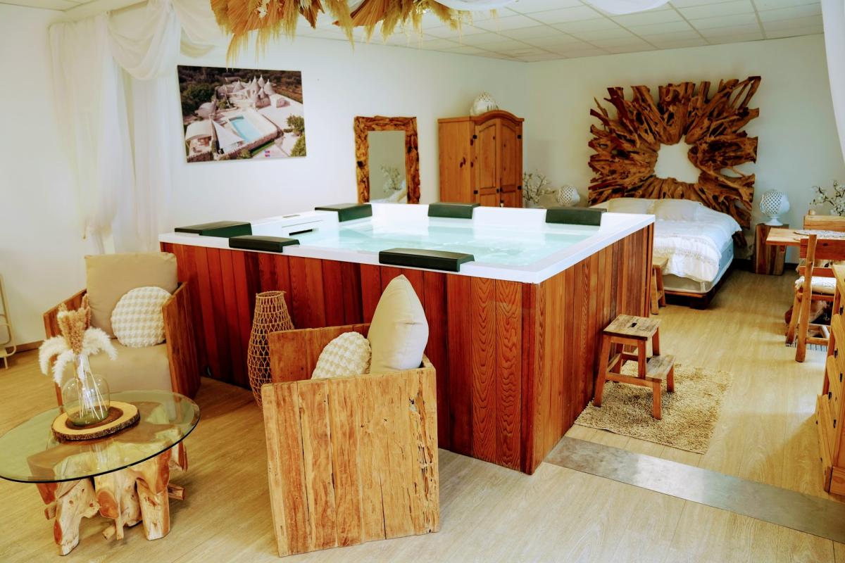 Suite Romantic exécutive avec Jacuzzi privé + Accès au SPA privatif - image 20