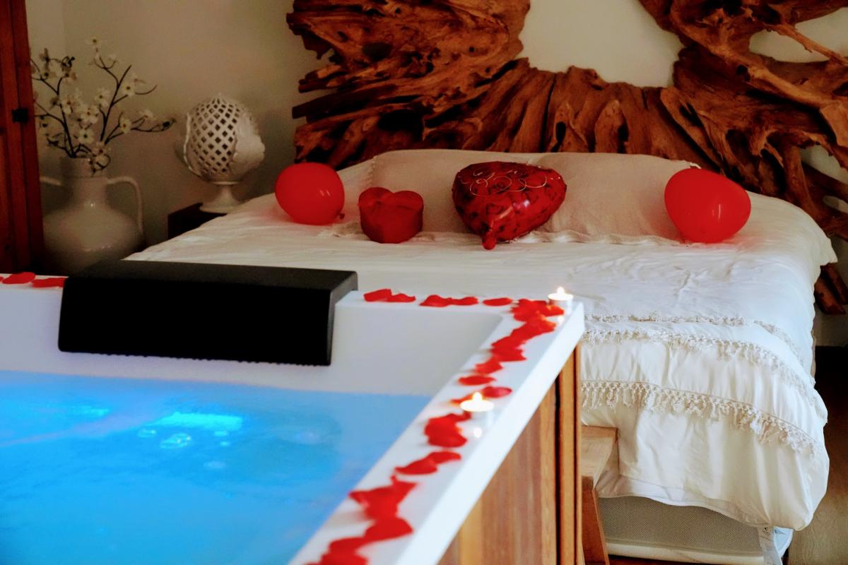 Suite Romantic exécutive avec Jacuzzi privé + Accès au SPA privatif - image 22