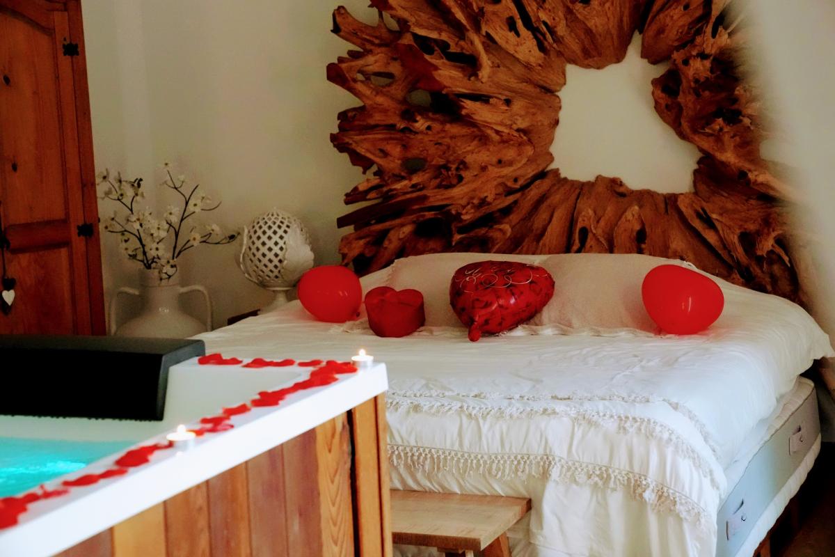 Suite Romantic exécutive avec Jacuzzi privé + Accès au SPA privatif - image 23