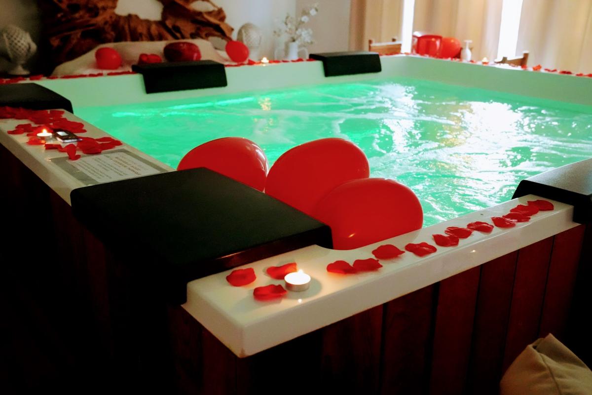 Suite Romantic exécutive avec Jacuzzi privé + Accès au SPA privatif - image 25