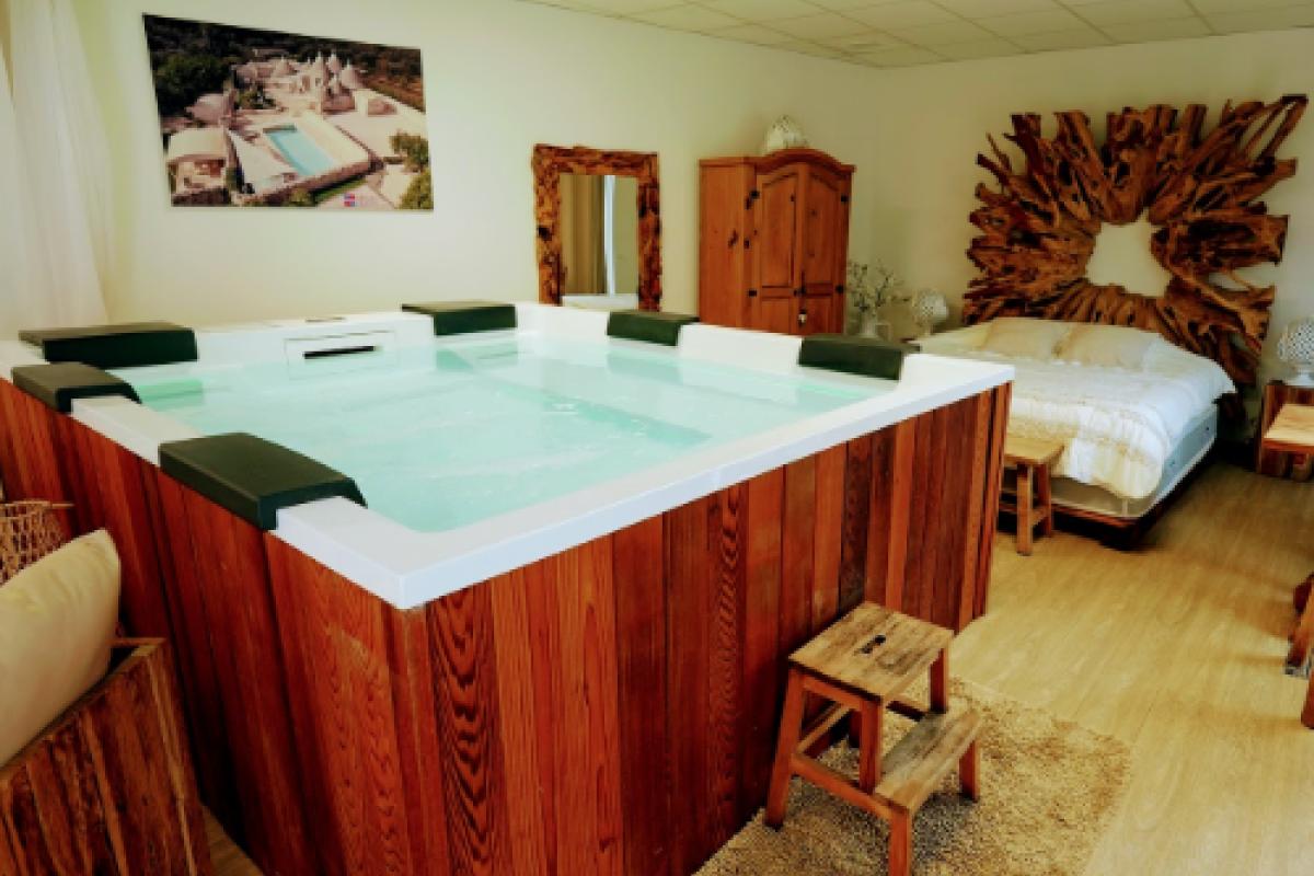 Executive romantische suite met privéjacuzzi - Love Suite met privéjacuzzi - image 5